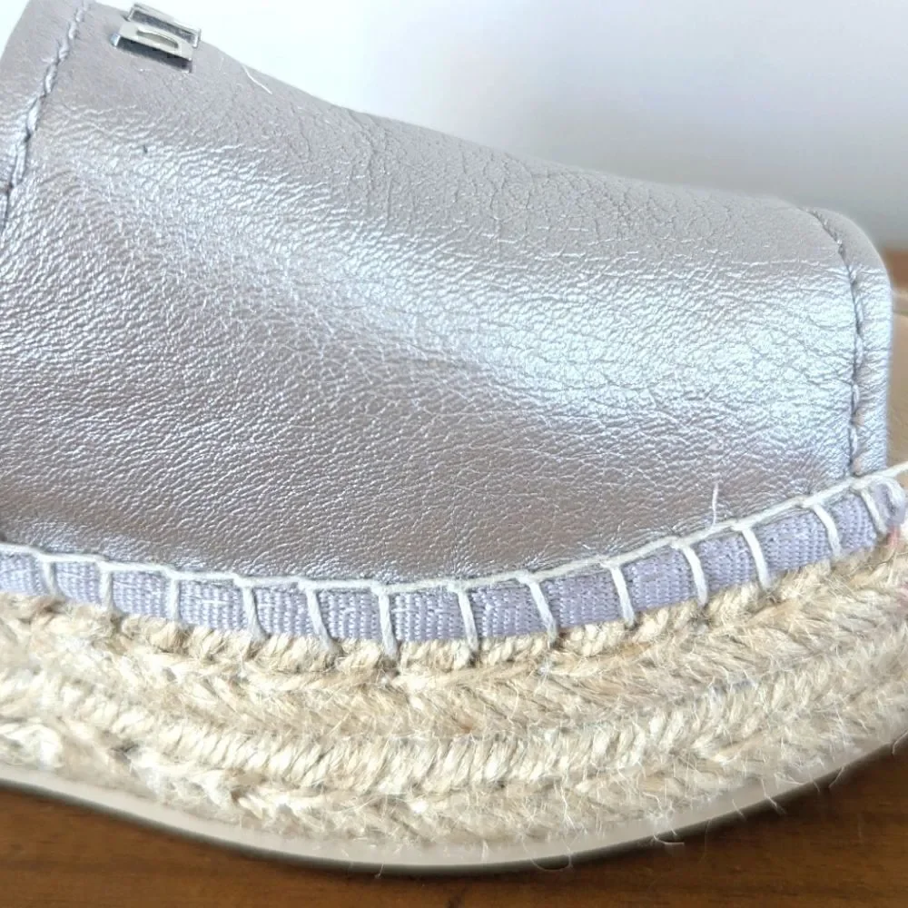 DKNY Leather Coastal Minimalist Preppy Neutral Chic Capsule Espadrille  6 ½